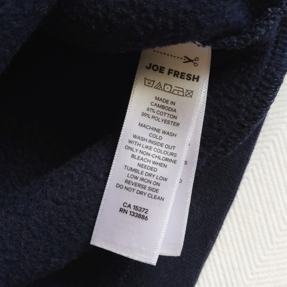 joe fresh x disney frozen II elsa crewneck graphic sweatshirt 2T toddler girls - Picture 4 of 7